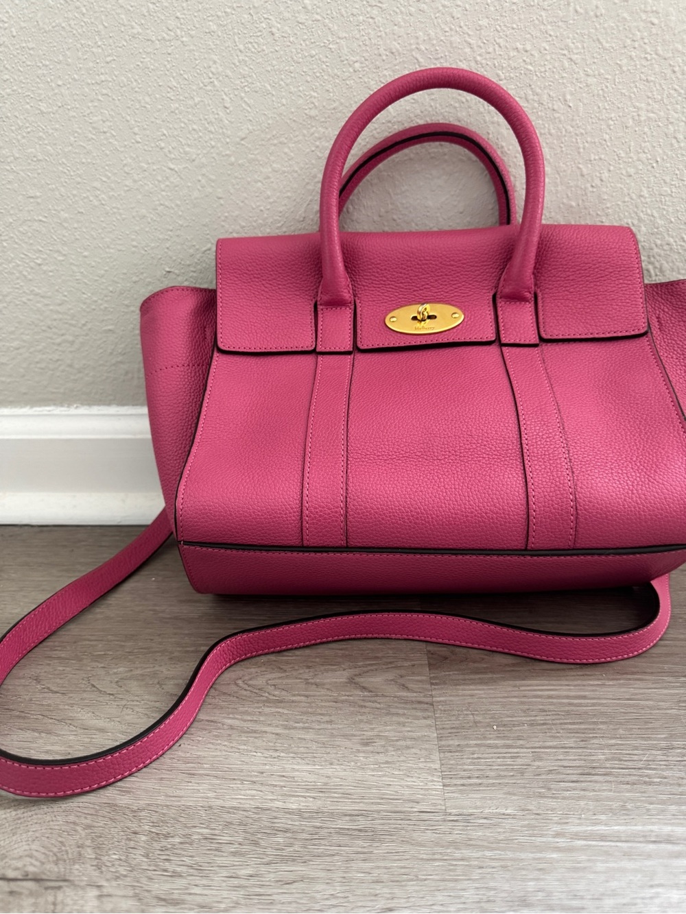 Mulberry Hot Pink Pebbled Leather Satchel with Gold Hardware - Picture 3 of 4